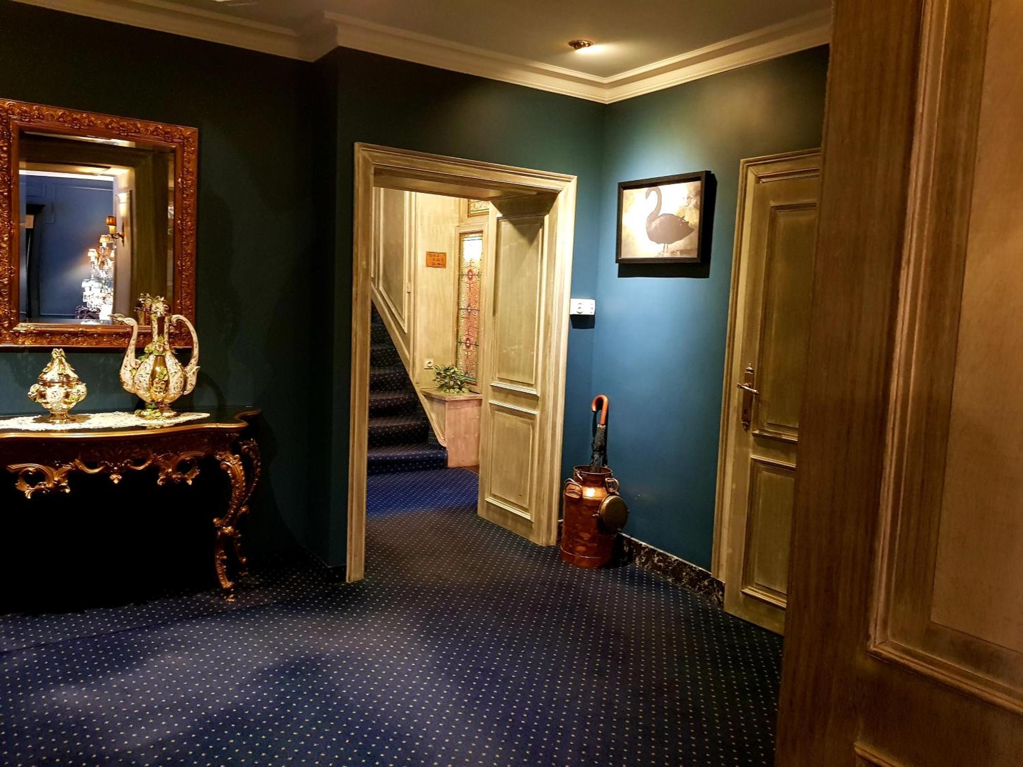 The Black Swan Hotel بروج المظهر الخارجي الصورة